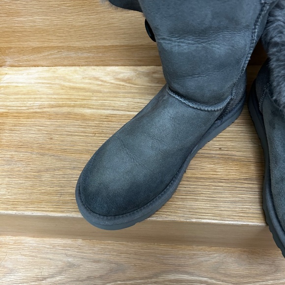 UGG Boots - Picture 5 of 13